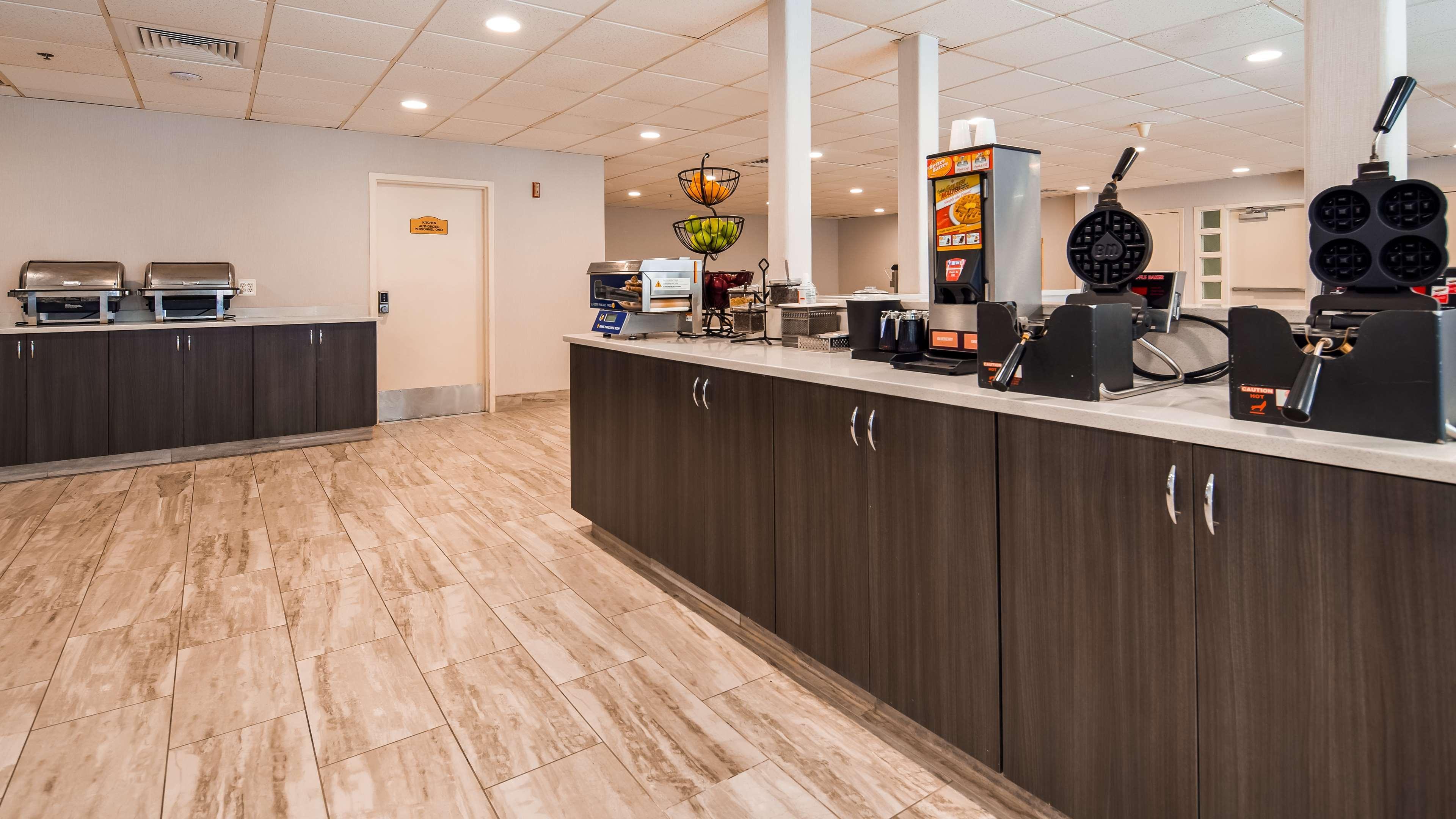Best Western Plus Alexandria Fort Belvoir Mount Vernon Exterior foto