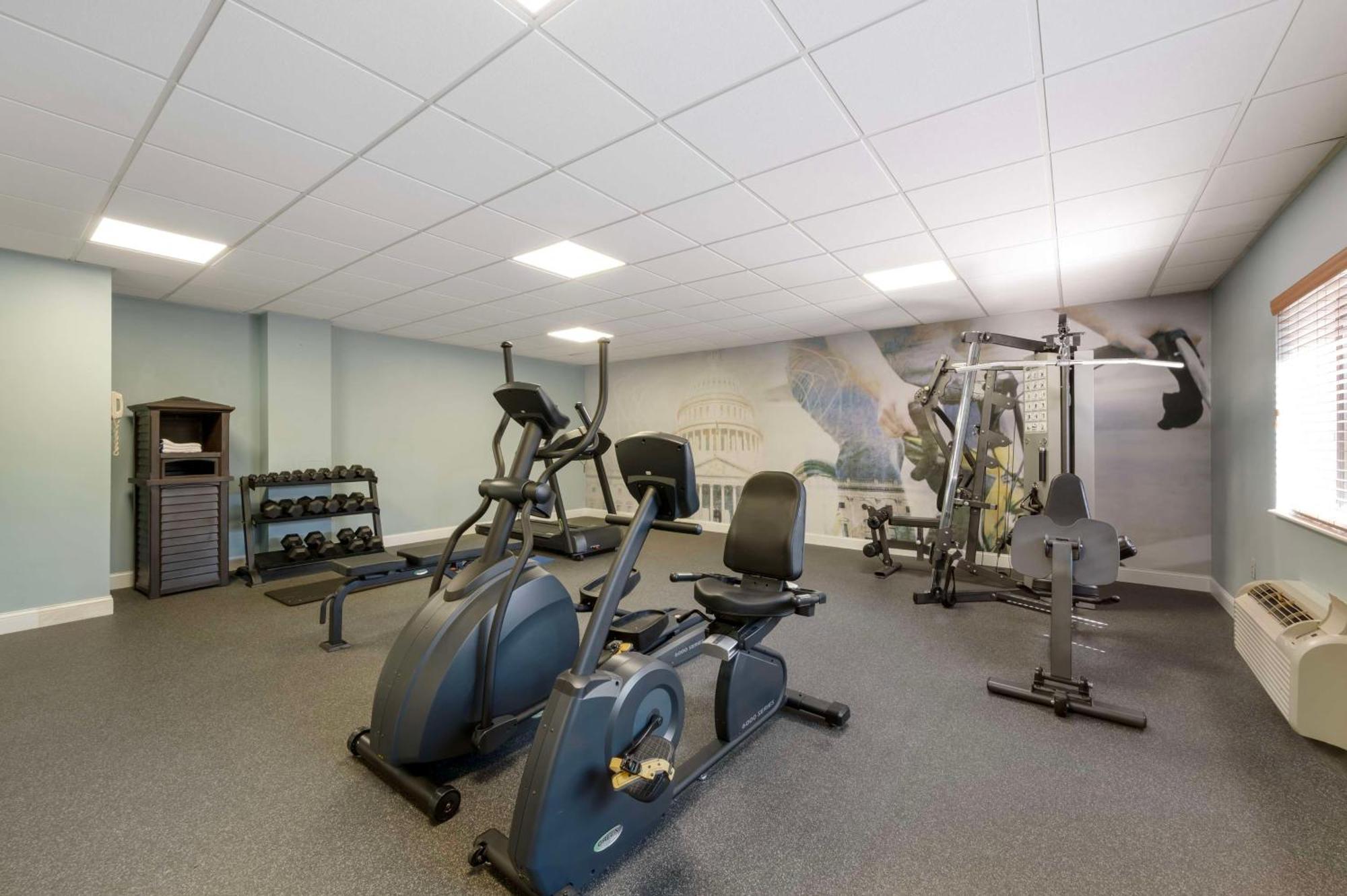 Best Western Plus Alexandria Fort Belvoir Mount Vernon Exterior foto
